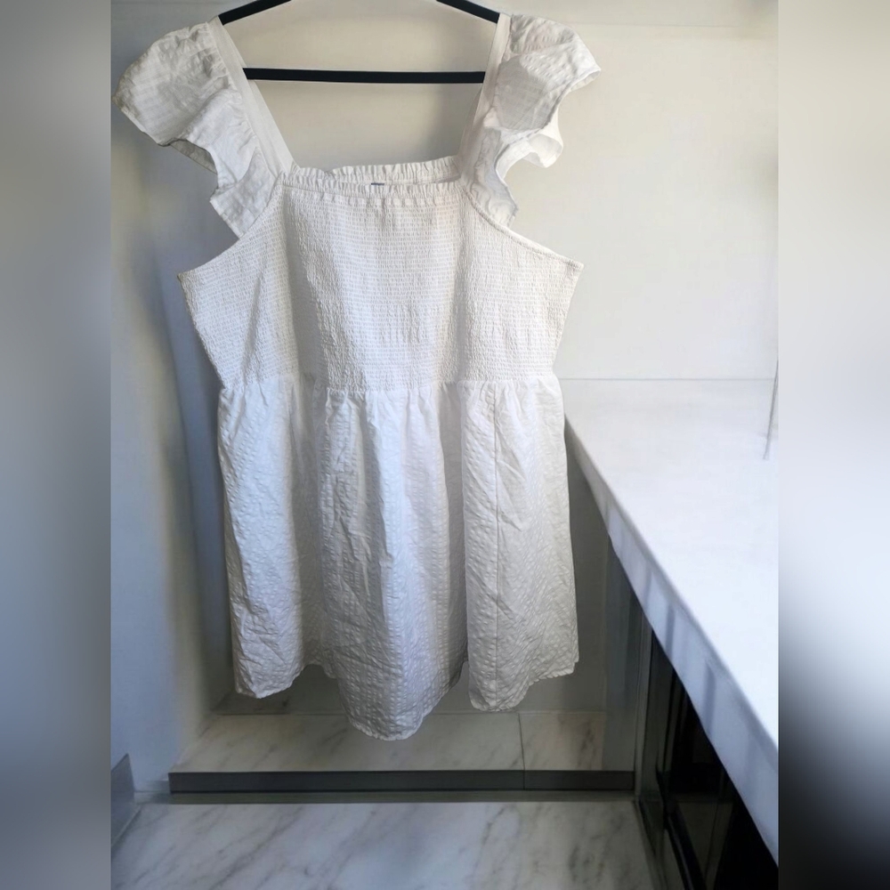 NWOT Old Navy 3x White Smocked Ruffled Sleeve Sundress Dress